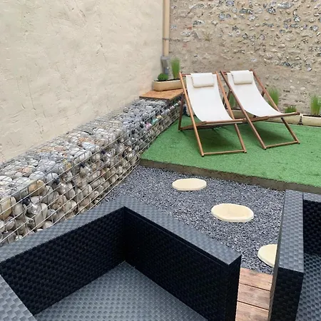 Holiday home Maison Proche